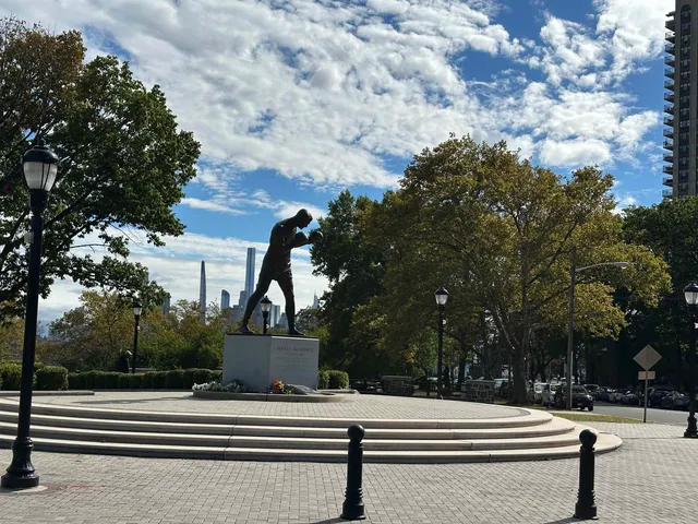 $2,400 | 8500 Boulevard East, Unit 3A, North Bergen, NJ 07047