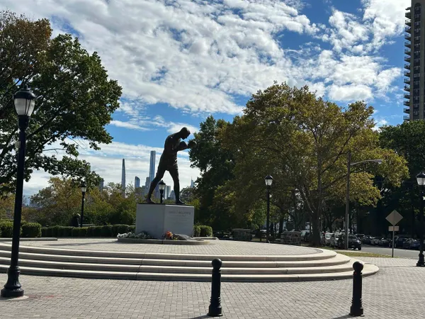 $1,950 | 8500 Boulevard East, Unit 3A, North Bergen, NJ 07047