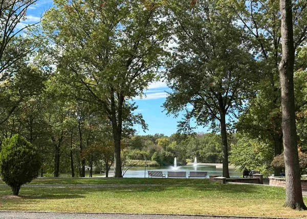 $1,950 | 8500 Boulevard East, Unit 3A, North Bergen, NJ 07047