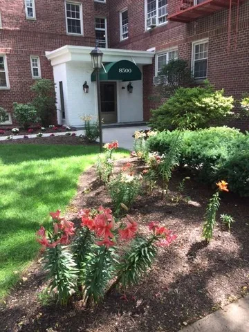 $2,400 | 8500 Boulevard East, Unit 3A, North Bergen, NJ 07047