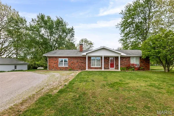 $240,000 | 10386 Ridge Road, Sparta, IL 62286
