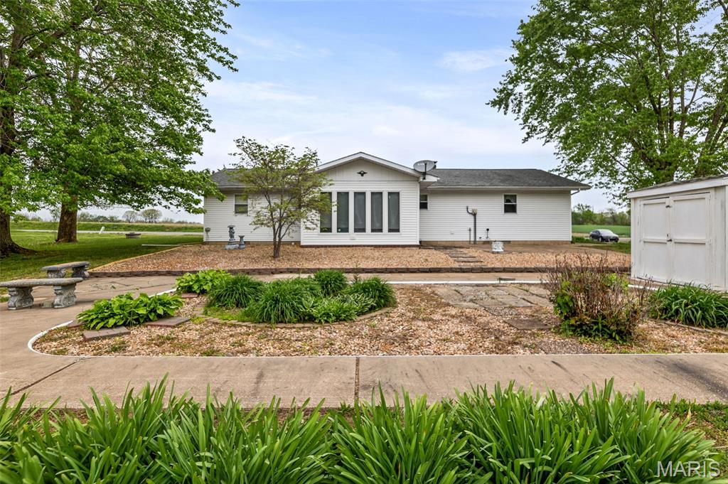 10386 Ridge Road Sparta, IL 62286 - Photo 3 of 39