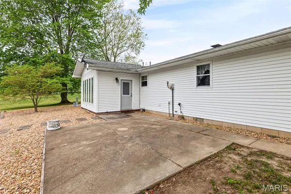 $240,000 | 10386 Ridge Road, Sparta, IL 62286