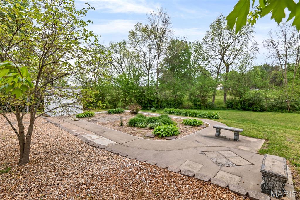 10386 Ridge Road Sparta, IL 62286 - Photo 5 of 39