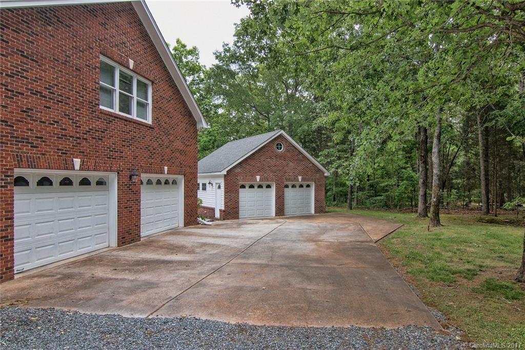 8309 Potter Road, Unit 14 Matthews, NC 28104 - Photo 3 of 24 Gallery Image 3