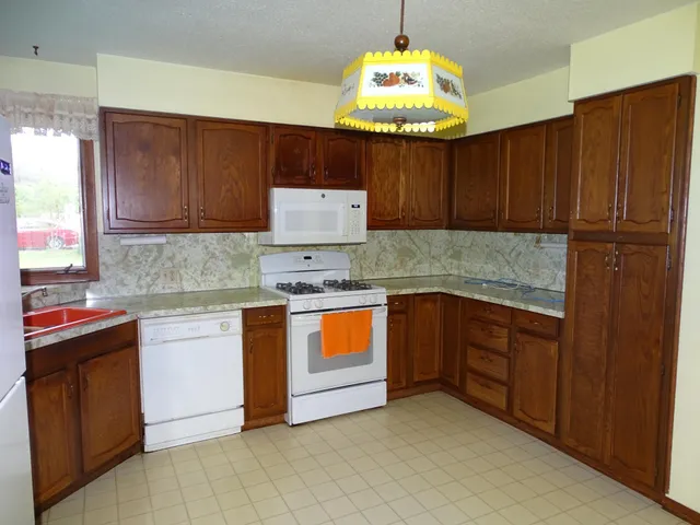 $298,500 | N409 County Rd D, Eau Galle, WI 54737