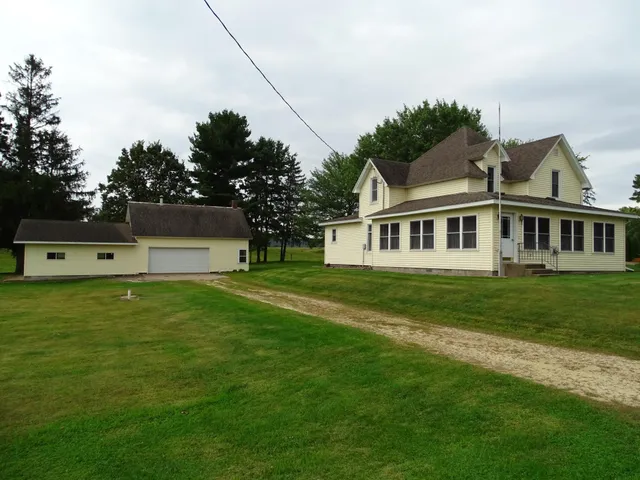 $298,500 | N409 County Rd D, Eau Galle, WI 54737