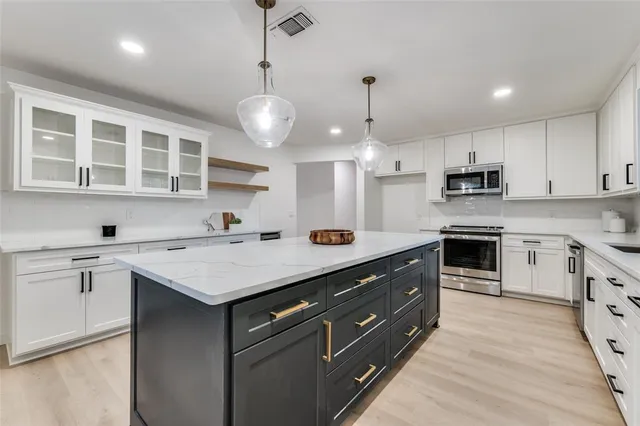 $643,000 | 2601 Red Oak Lane, Plano, TX 75075