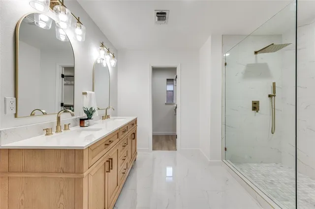 $643,000 | 2601 Red Oak Lane, Plano, TX 75075