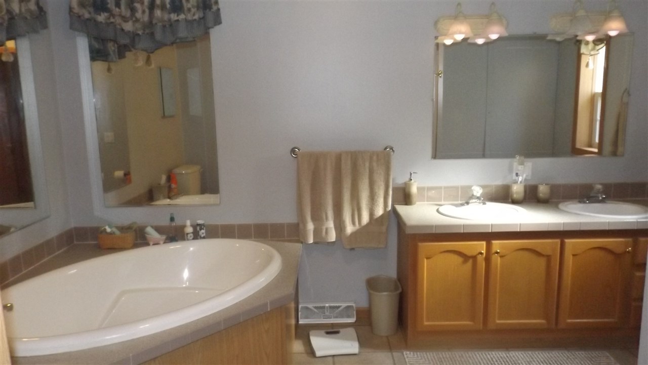 102 Terrace Road Franklin, NH 03235 - Photo 21 of 38