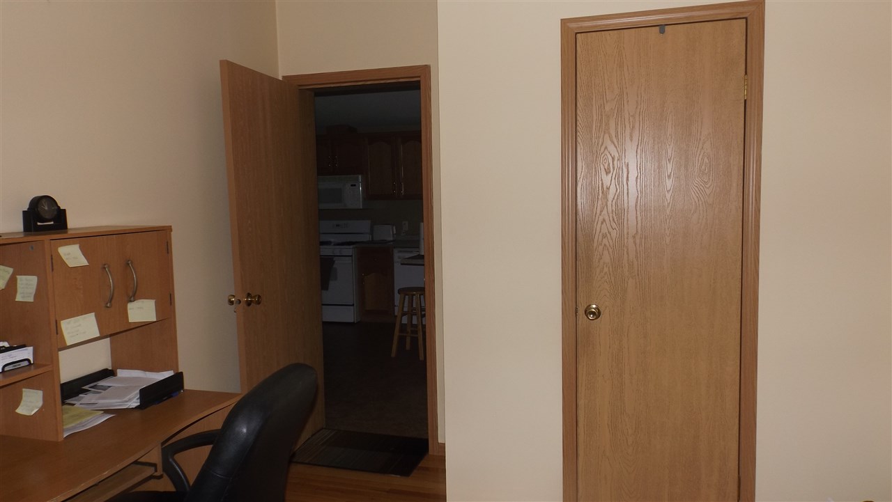 102 Terrace Road Franklin, NH 03235 - Photo 27 of 38