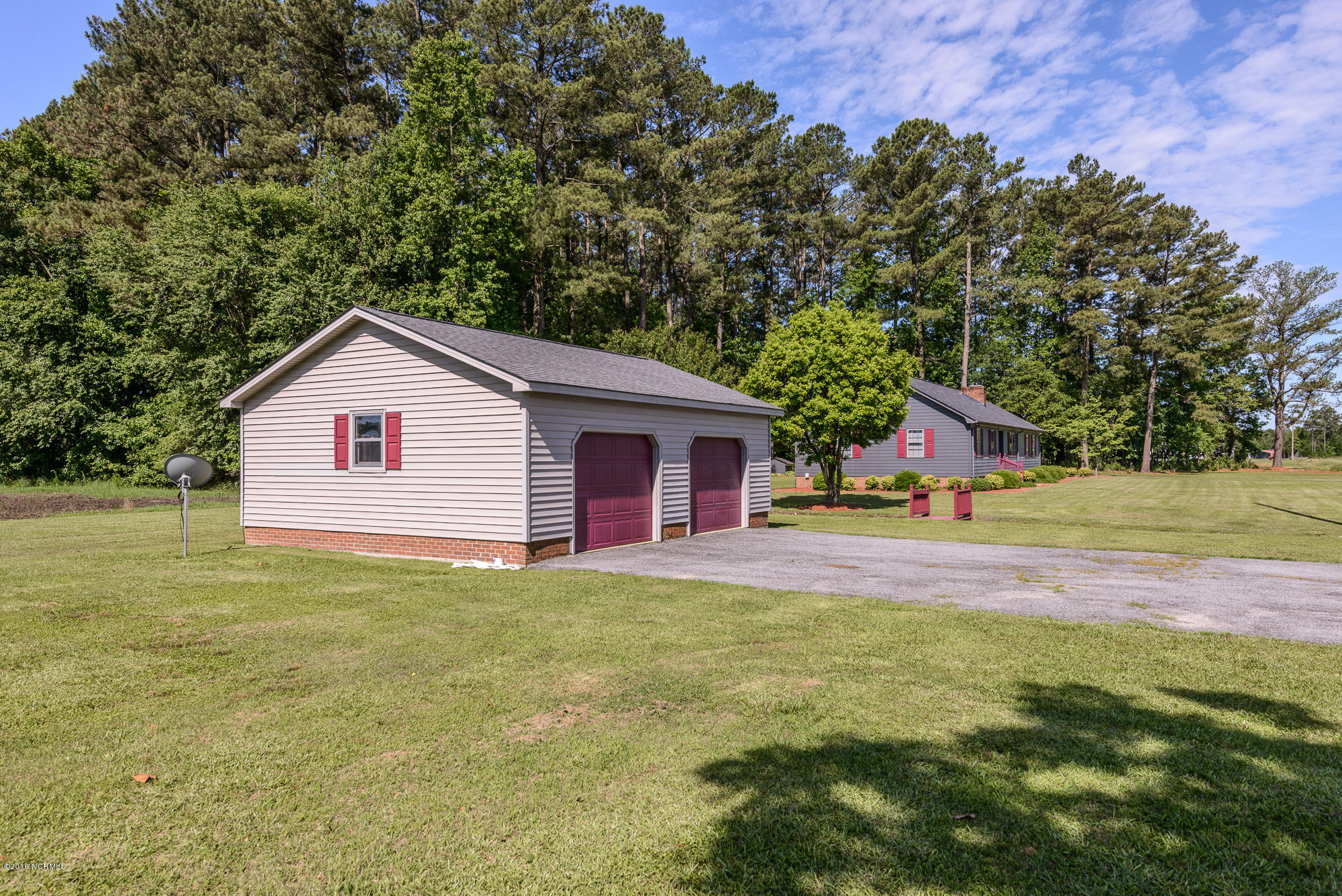 3324 Doc Loftin Road Ayden, NC 28513 - Photo 34 of 36 Gargage & House