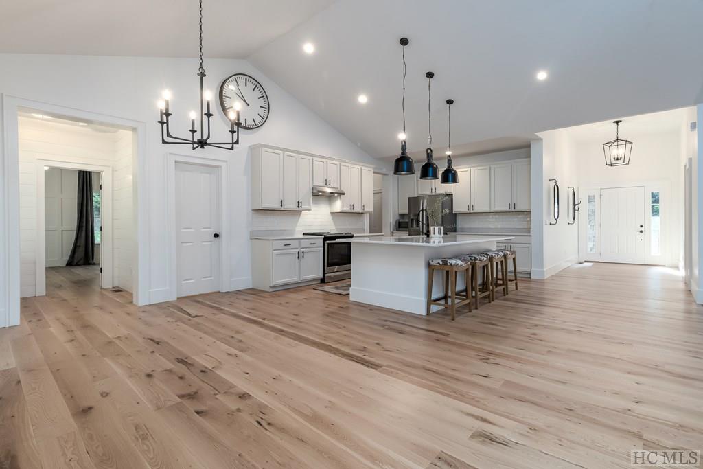 135 Ridge Lane Highlands, NC 28741 - Photo 6 of 25 Gallery Image 6