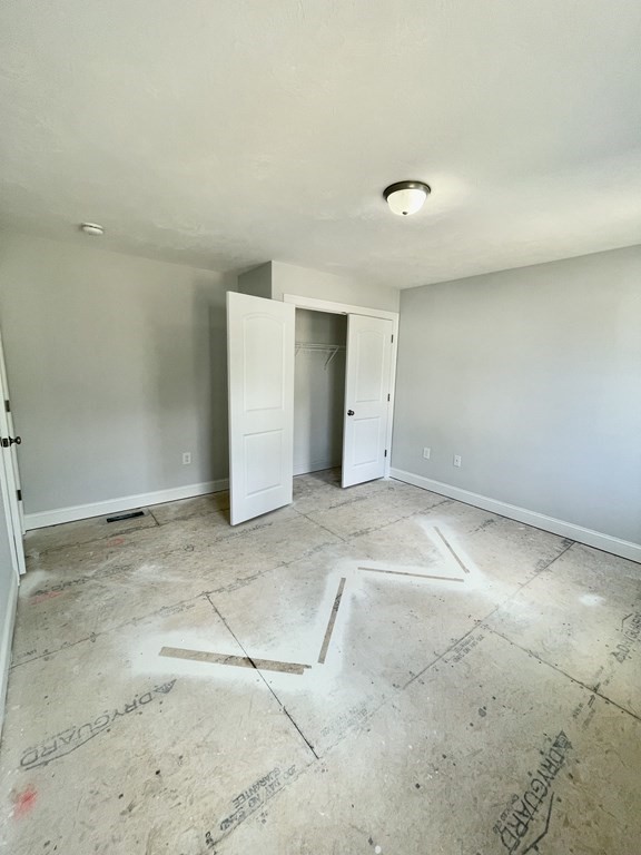 2 Glen Road Wilmington, MA 01887 - Photo 18 of 26 Gallery Image 18