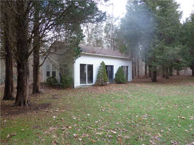 8 Maple Road Warren, RI 02885 - Photo 13 of 14 Other. Large outbuilding - perfect for studio, workshop