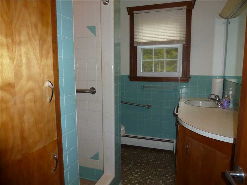 8 Maple Road Warren, RI 02885 - Photo 7 of 14 Bathroom. Full bathroom on first floor.
