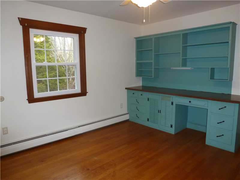 8 Maple Road Warren, RI 02885 - Photo 9 of 14 Bedroom.