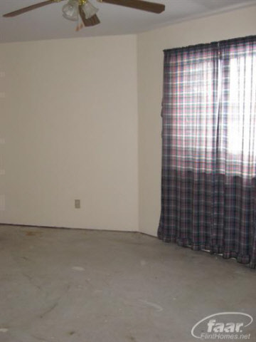 7411 Smith Road Gaines, MI 48436 - Photo 14 of 18 20165910-13.JPG