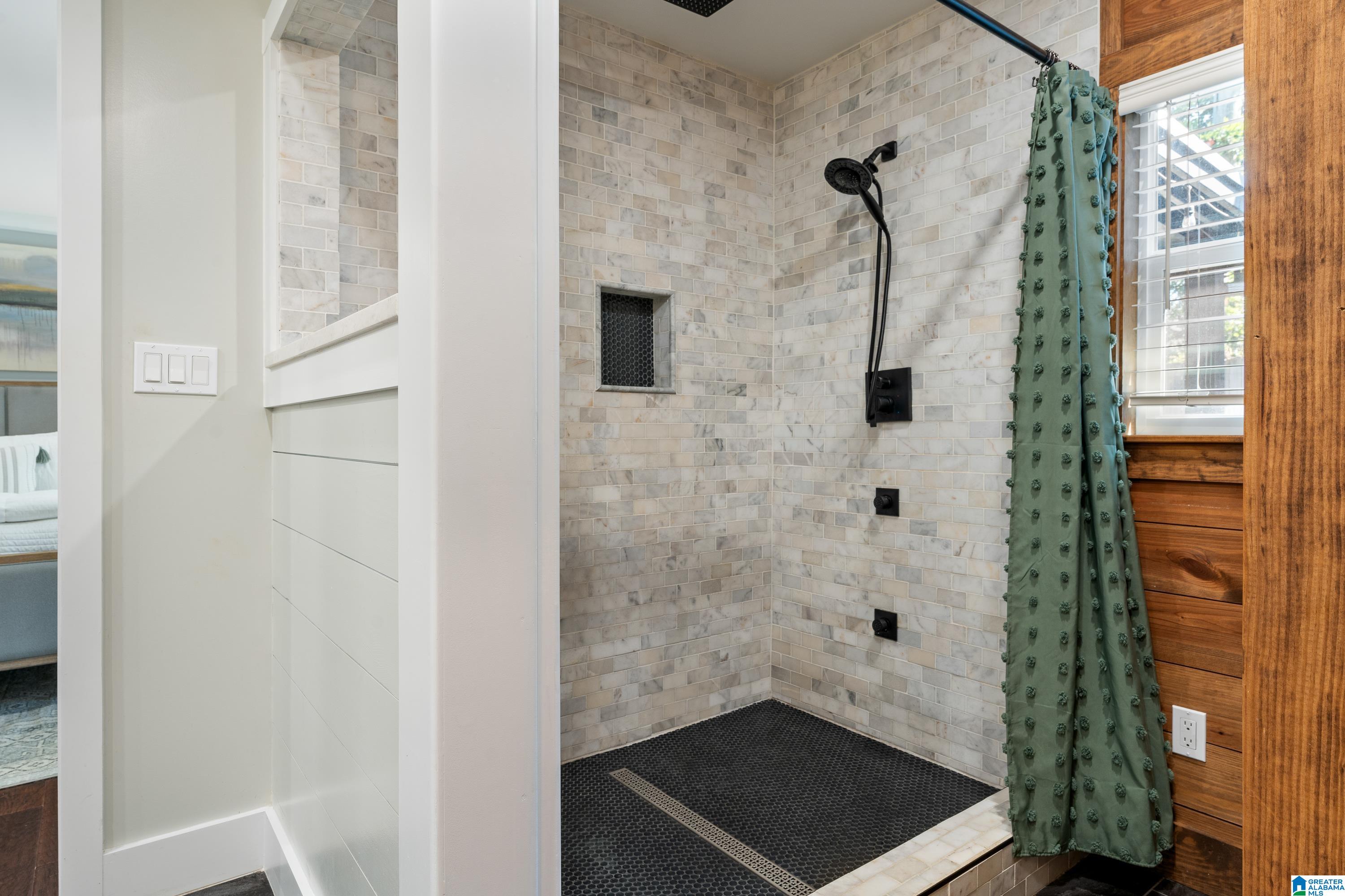 607 Strathmore Road Birmingham, AL 35213 - Photo 23 of 51