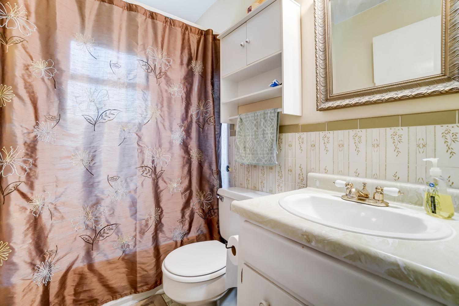 5649 Haubner Road Cincinnati, OH 45247 - Photo 14 of 20