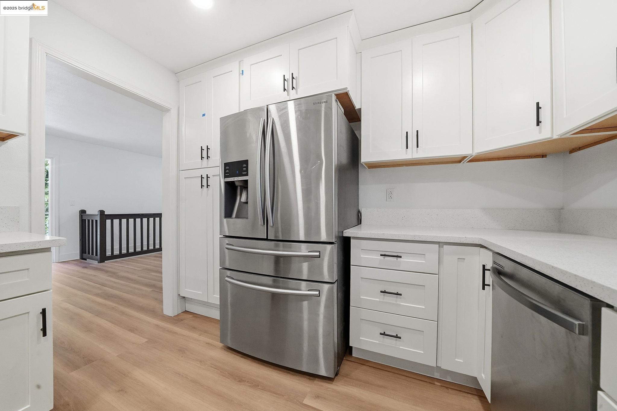 23656 Lightning Pioneer, CA 95666 - Photo 10 of 32 a kitchen with appliances and cabinets