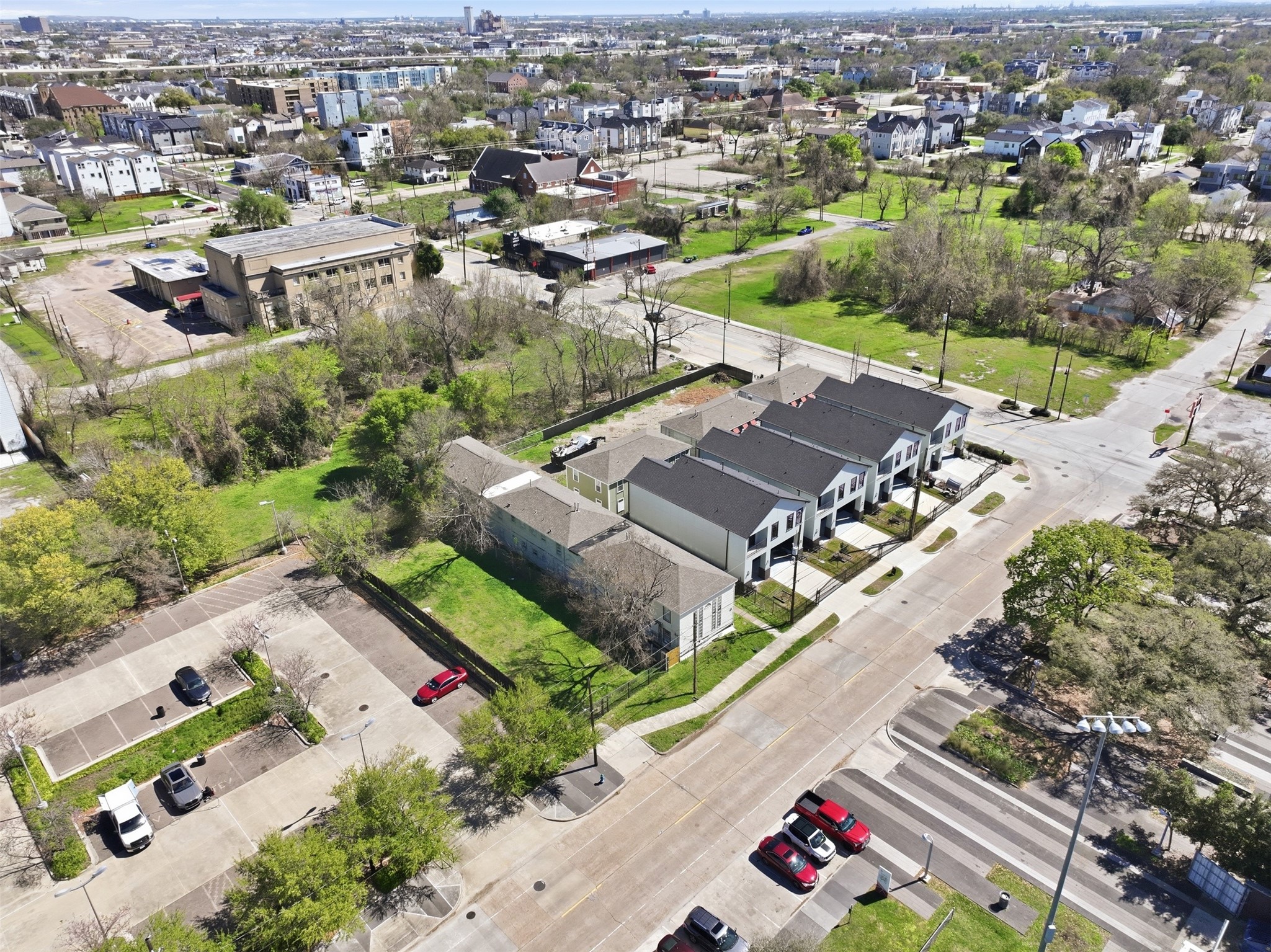 2307 Tuam Street Houston, TX 77004 - Photo 3 of 16 an aerial view of residential houses with outdoor space