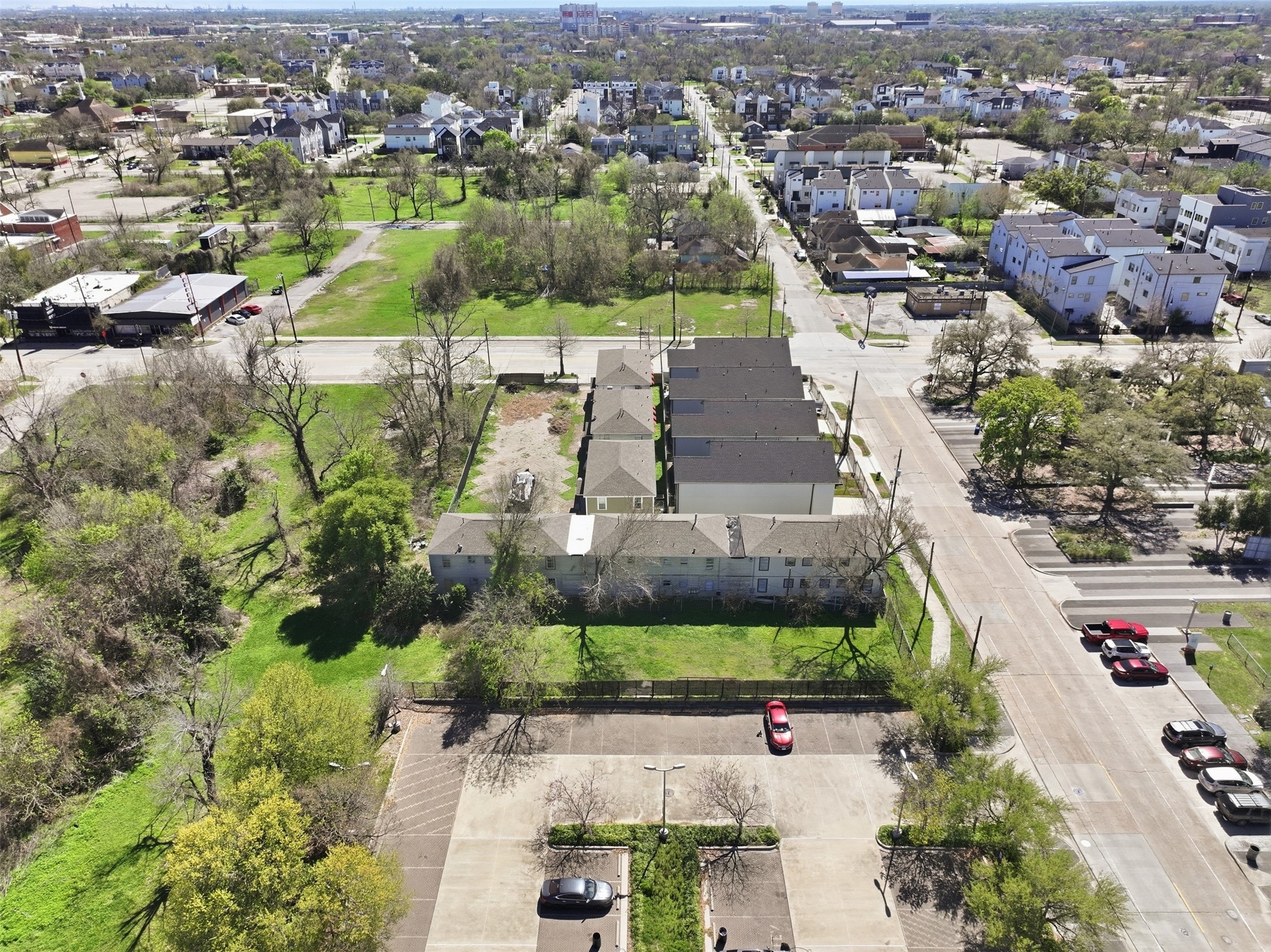 2307 Tuam Street Houston, TX 77004 - Photo 4 of 16 an aerial view of residential houses with outdoor space