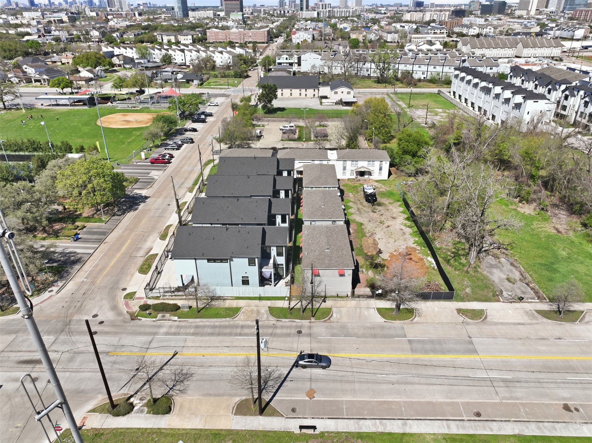 2307 Tuam Street Houston, TX 77004 - Photo 8 of 16 an aerial view of residential houses with outdoor space and lake view