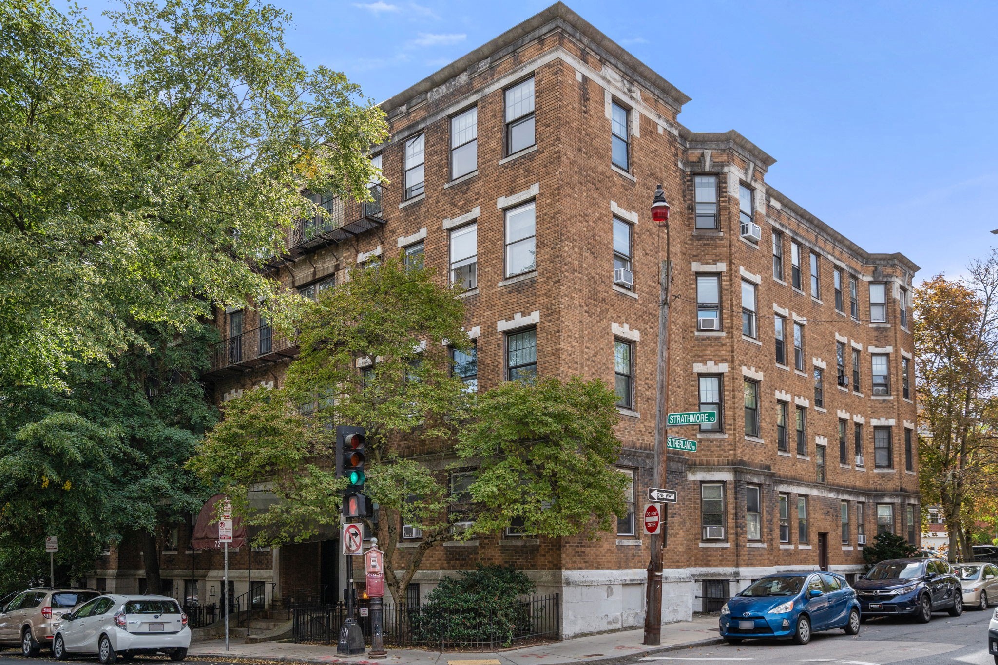 72 Strathmore Road, Unit 7B Boston, MA 02135 - Photo 1 of 12 Gallery Image 1