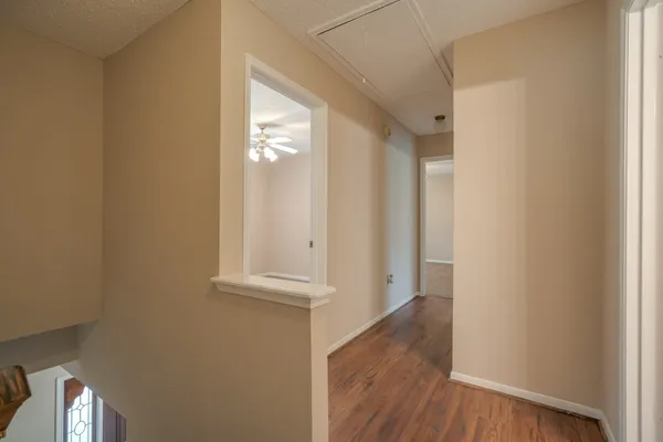 $2,550 | 11 Robin Run Drive, The Woodlands, TX 77381