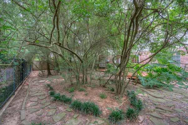 $2,550 | 11 Robin Run Drive, Spring, TX 77381