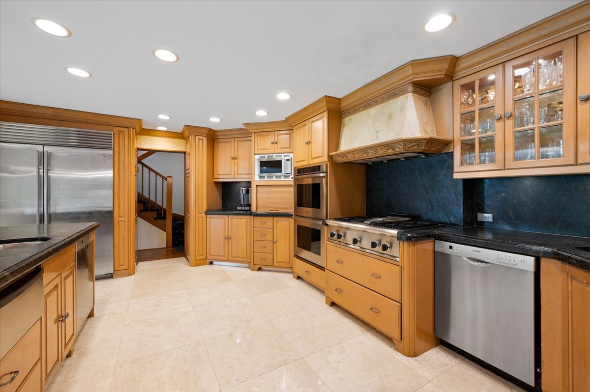 1144 Green Bay Road Highland Park, IL 60035 - Photo 12 of 42