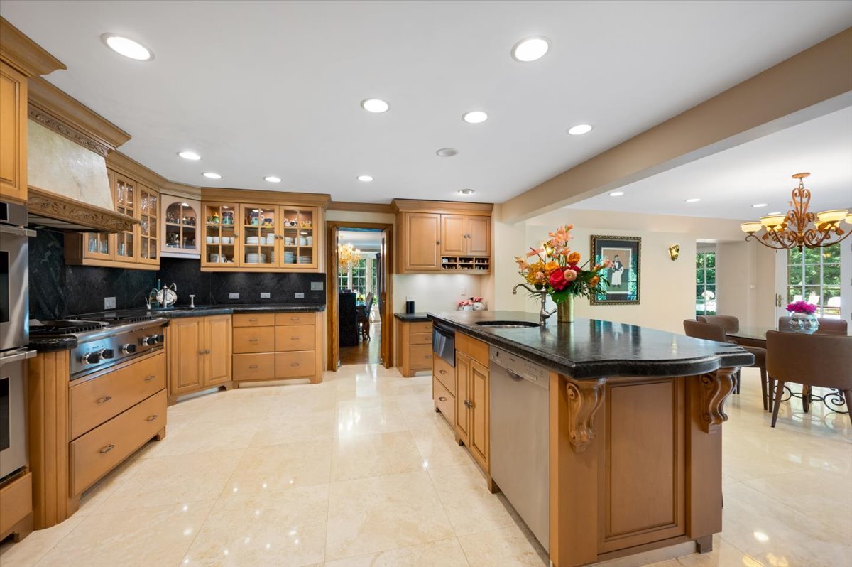 1144 Green Bay Road Highland Park, IL 60035 - Photo 13 of 42