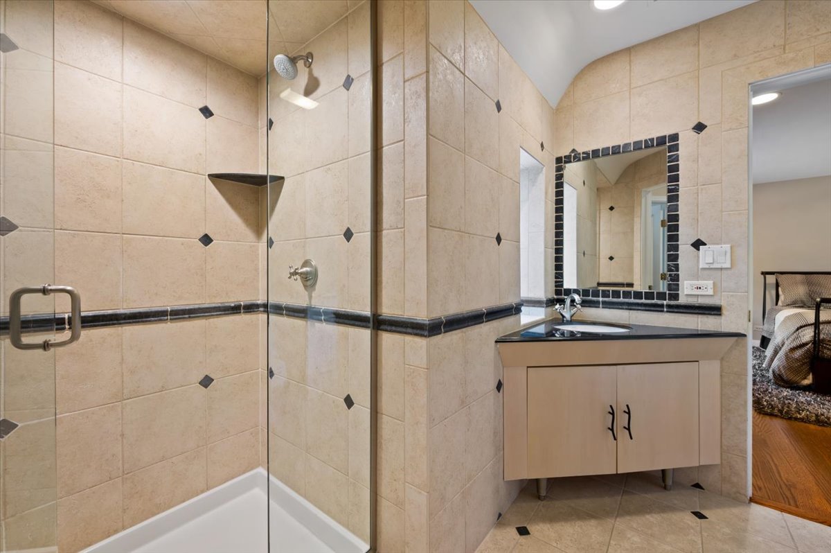 1144 Green Bay Road Highland Park, IL 60035 - Photo 24 of 42