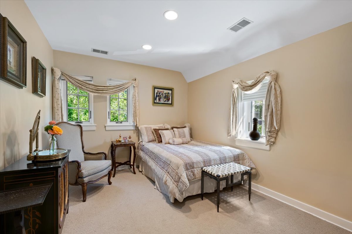 1144 Green Bay Road Highland Park, IL 60035 - Photo 25 of 42