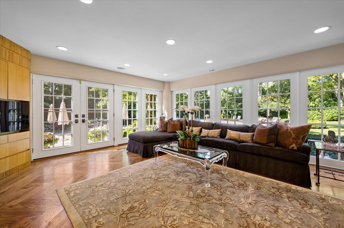 1144 Green Bay Road Highland Park, IL 60035 - Photo 8 of 42