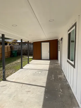 $1,400 | 2703 Menchaca Street, Unit 2 OR B, San Antonio, TX 78228