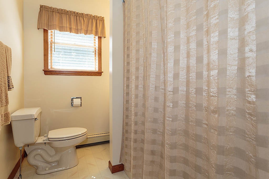 44 Middlesex Road Tyngsborough, MA 01879 - Photo 13 of 23