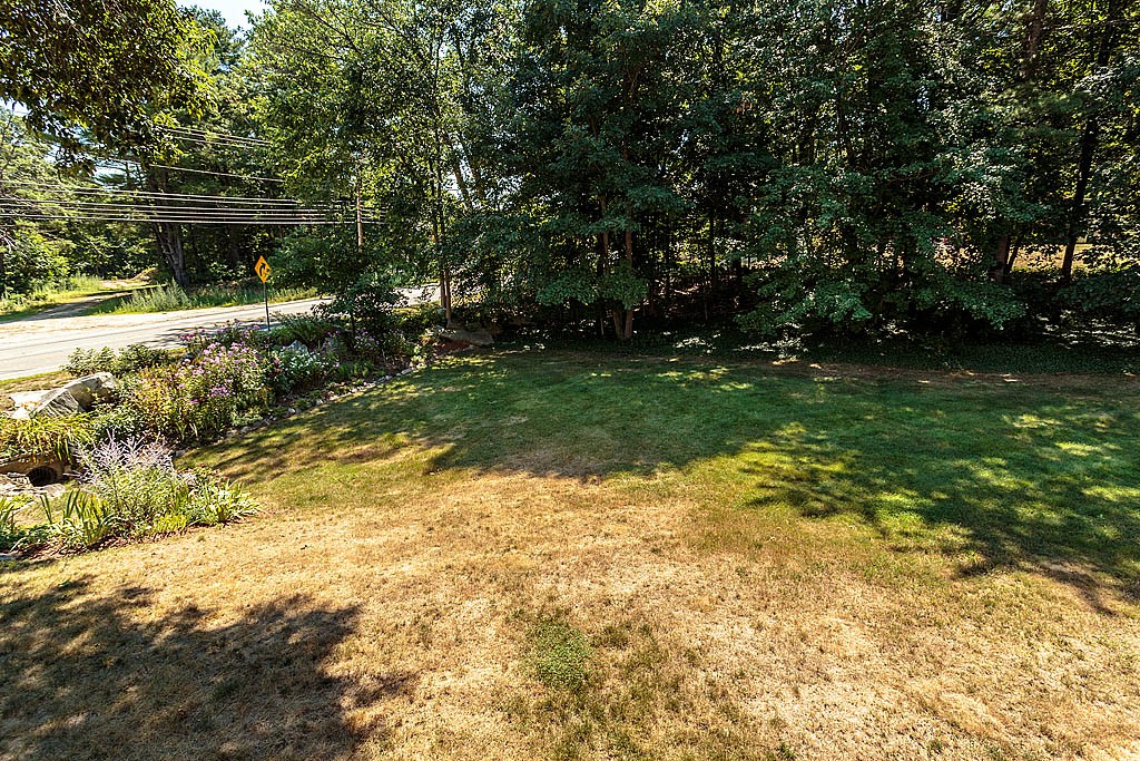 44 Middlesex Road Tyngsborough, MA 01879 - Photo 18 of 23