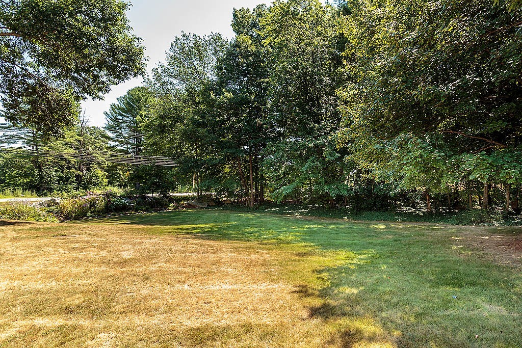 44 Middlesex Road Tyngsborough, MA 01879 - Photo 20 of 23