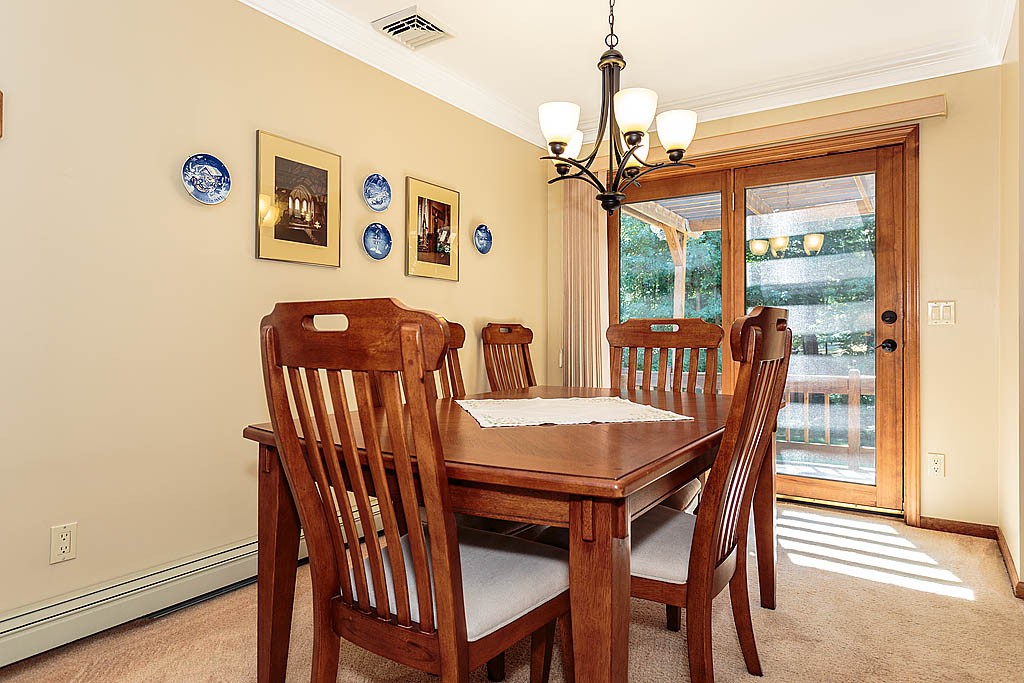 44 Middlesex Road Tyngsborough, MA 01879 - Photo 4 of 23