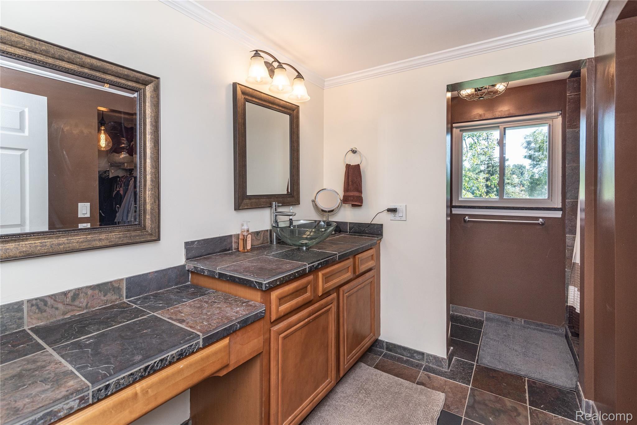 43133 Barchester Road Canton, MI 48187 - Photo 25 of 45 00__18.jpg