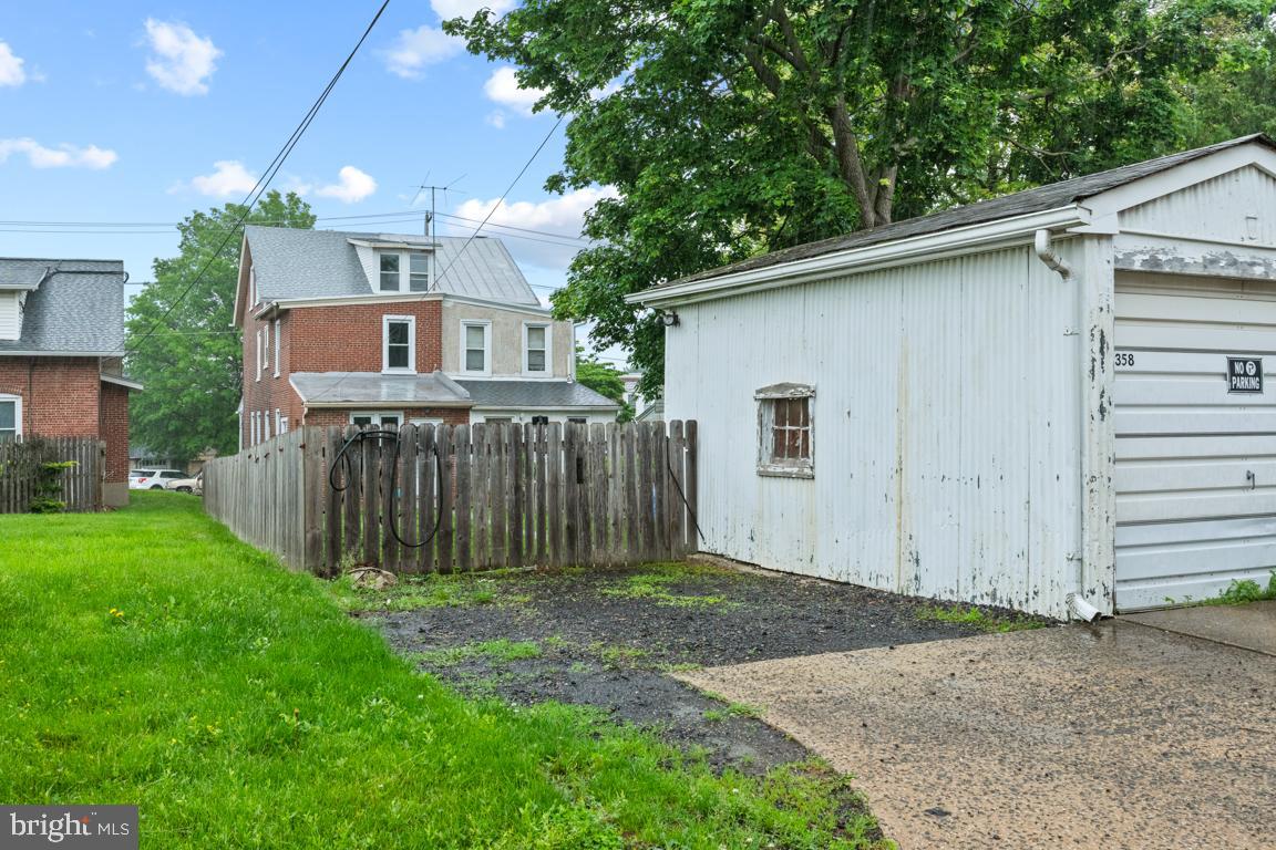 358 Nutt Road Phoenixville, PA 19460 - Photo 29 of 30 Private parking! Garage too!