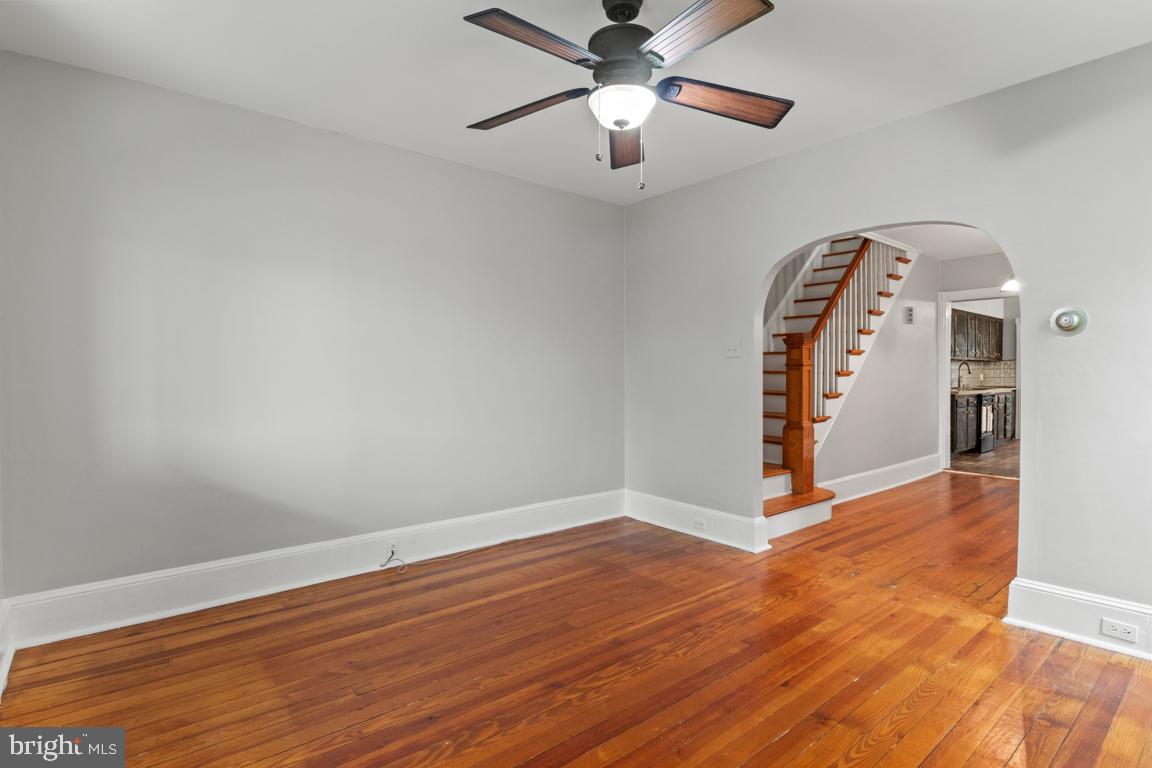 358 Nutt Road Phoenixville, PA 19460 - Photo 4 of 30 Living rm