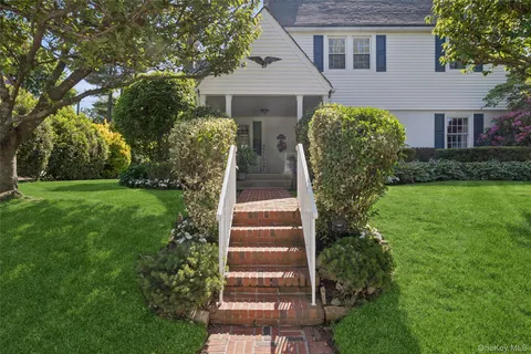 $1,985,000 | 153 Roxbury Road, Garden City, NY 11530