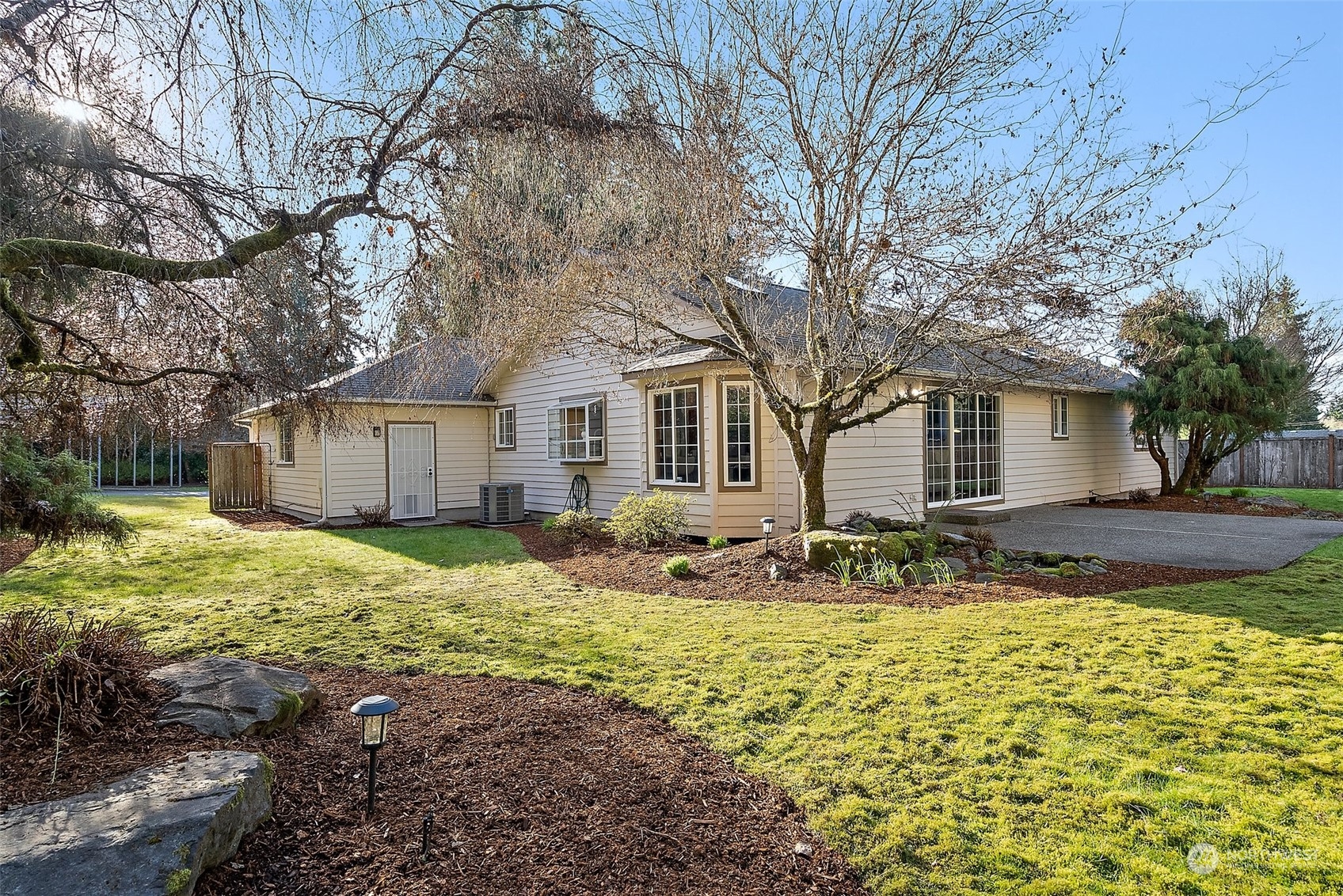 6626 Rehklau Road Southeast Olympia, WA 98513 - Photo 10 of 40 Gallery Image 10