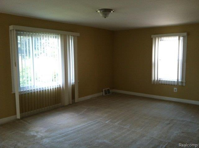 250 Roth Boulevard Clawson, MI 48017 - Photo 5 of 8 ROTH4.jpg