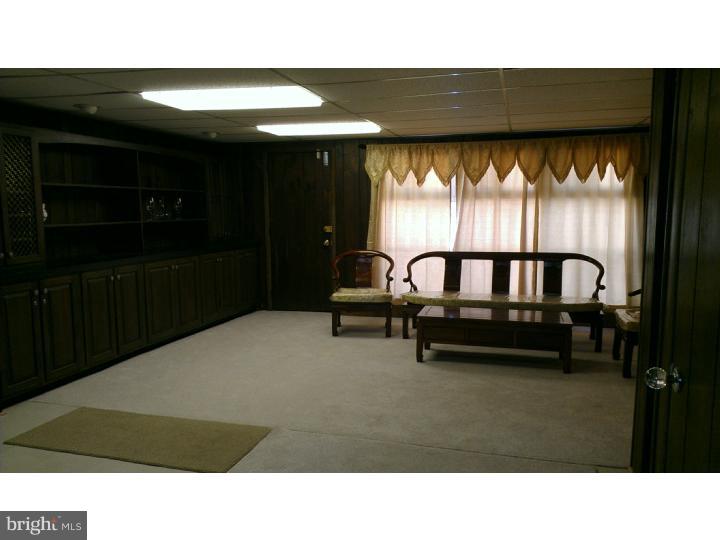1618 Mt Pleasant Road Havertown, PA 19083 - Photo 15 of 20 Family Room