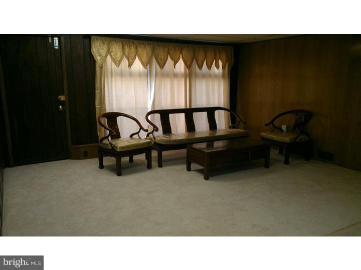1618 Mt Pleasant Road Havertown, PA 19083 - Photo 17 of 20 Family Room