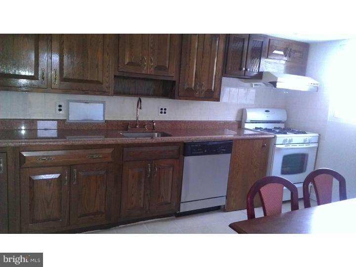 1618 Mt Pleasant Road Havertown, PA 19083 - Photo 4 of 20 Kitchen